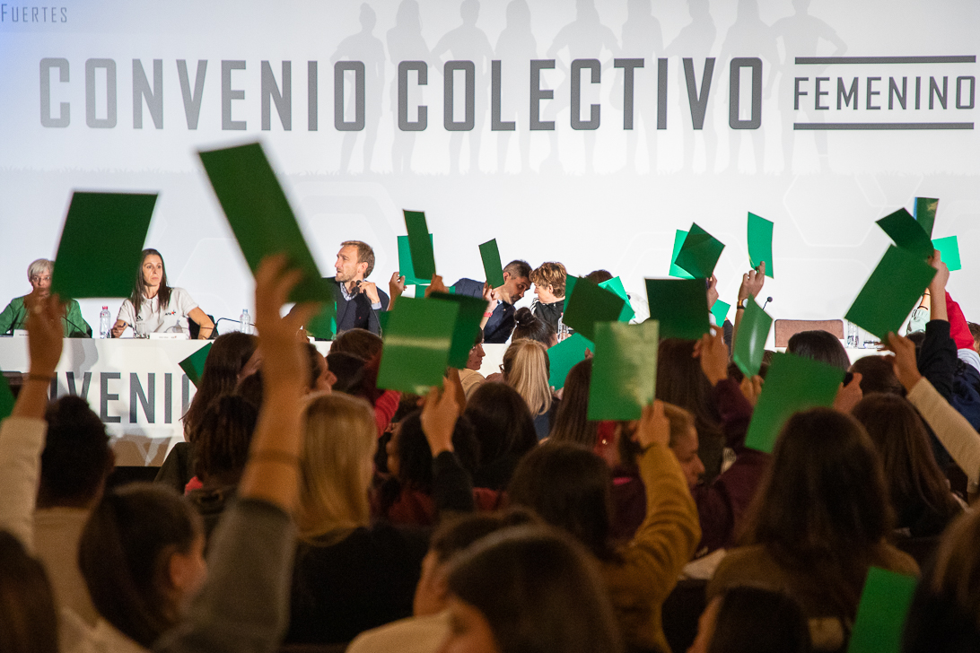 Huelga fútbol convenio femenino