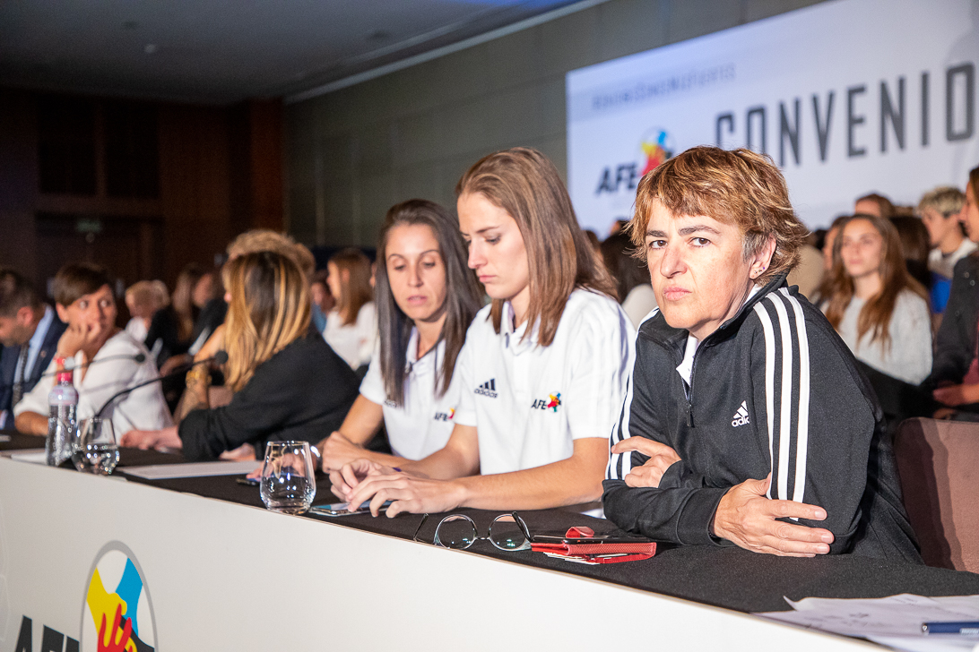 Huelga fútbol convenio femenino