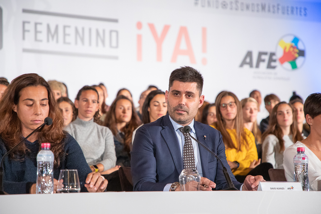 Huelga fútbol convenio femenino