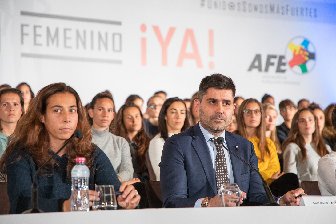 Huelga fútbol convenio femenino