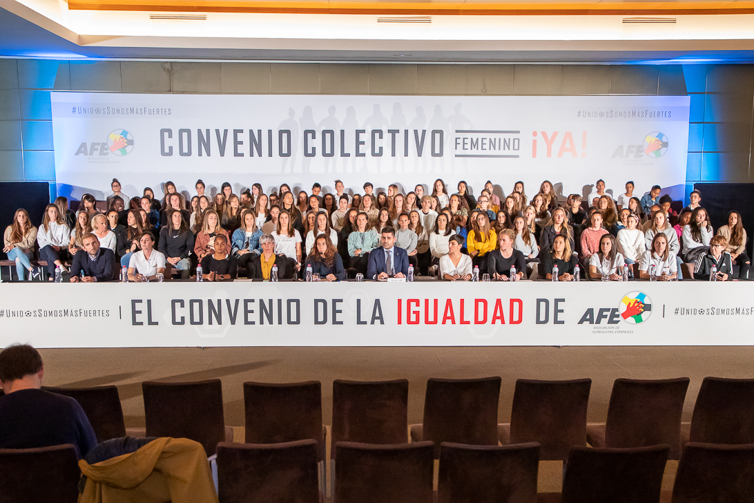 Huelga fútbol convenio femenino