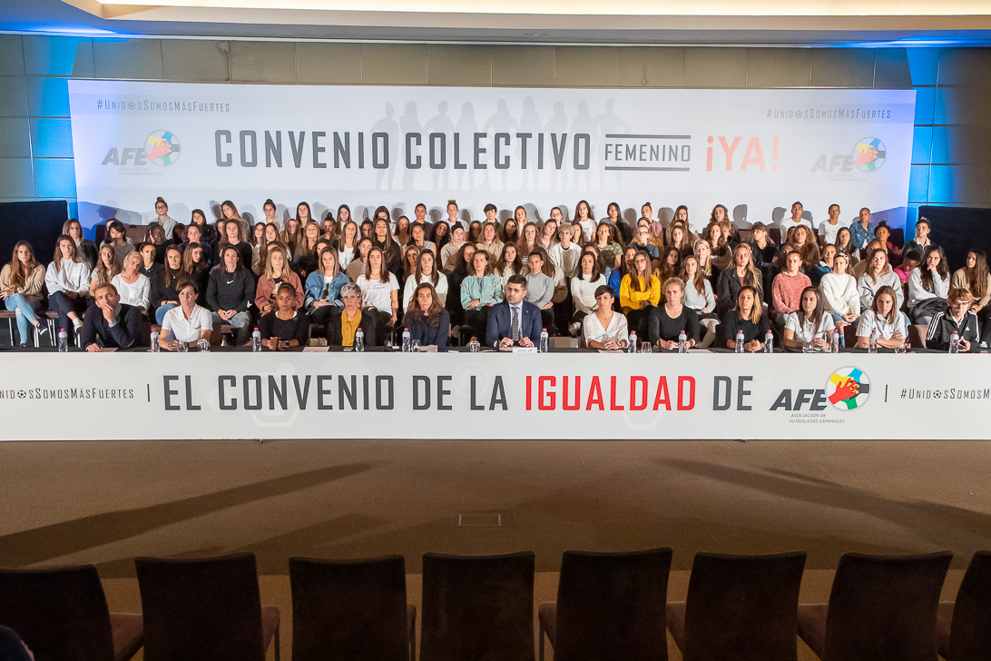 Huelga fútbol convenio femenino