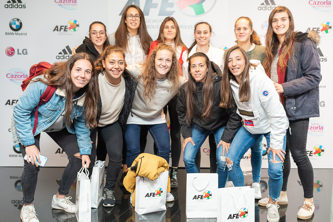 Huelga fútbol convenio femenino
