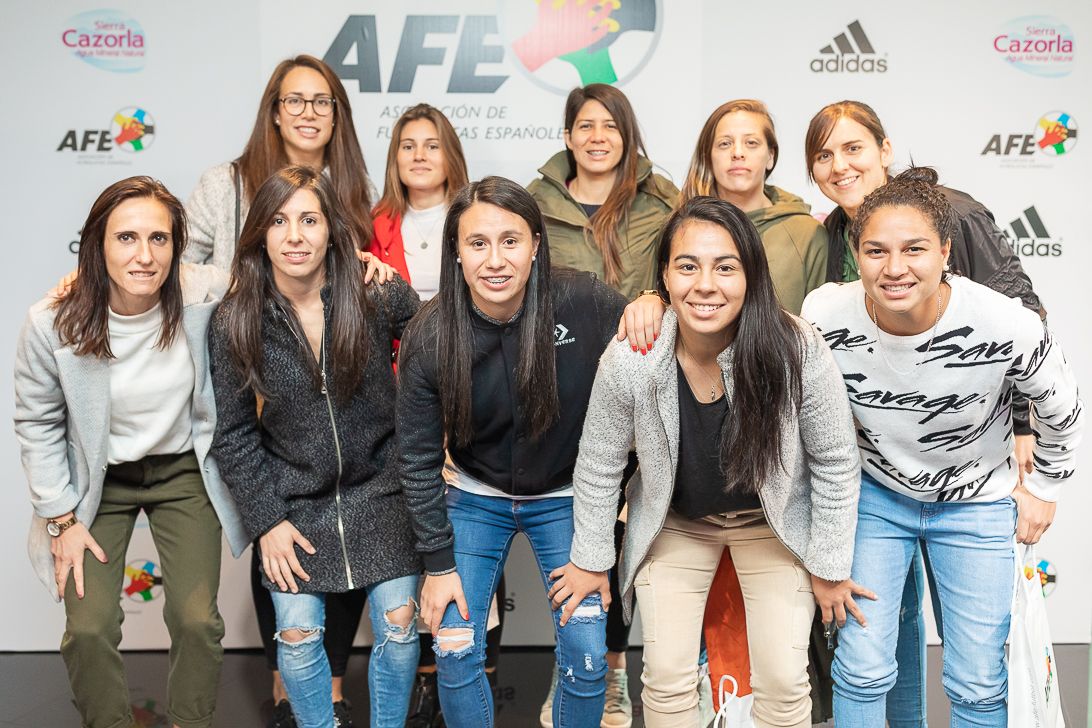 Huelga fútbol convenio femenino