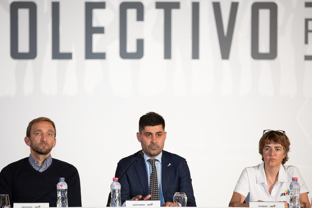 Huelga fútbol convenio femenino
