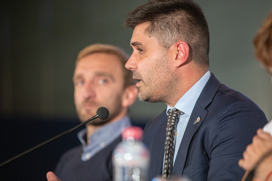 Huelga fútbol convenio femenino