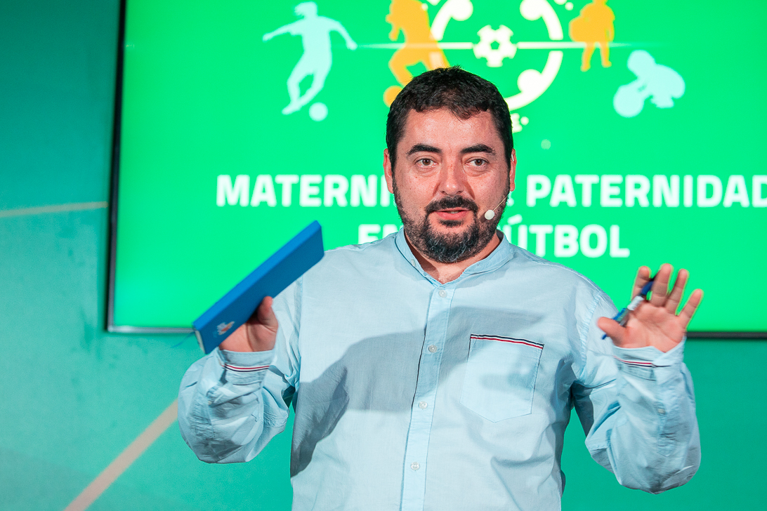 Encuentros AFE - Maternidad y paternidad