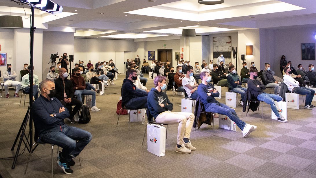 Reunión Capitanes 2021 1ª RFEF