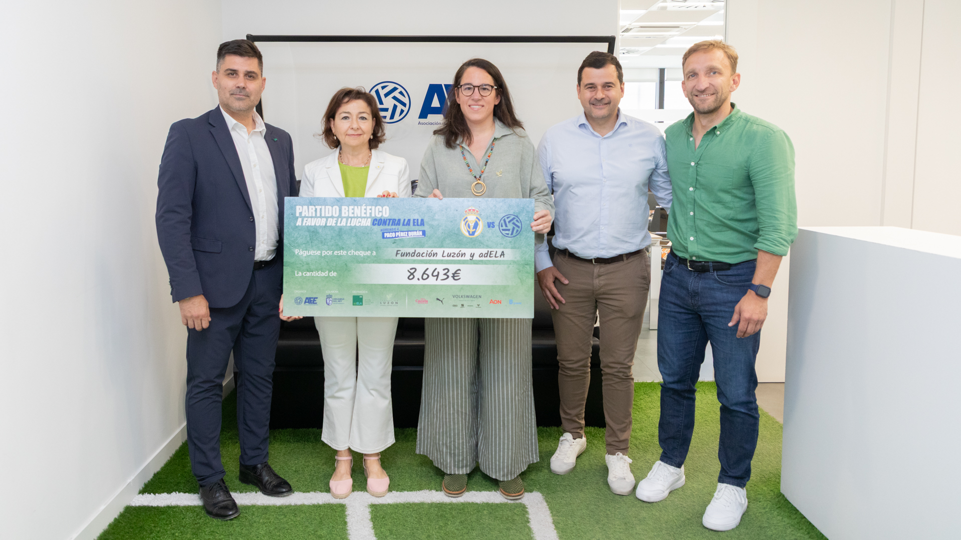 El partido benéfico en homenaje a Paco Pérez Durán recaudó 8.643€